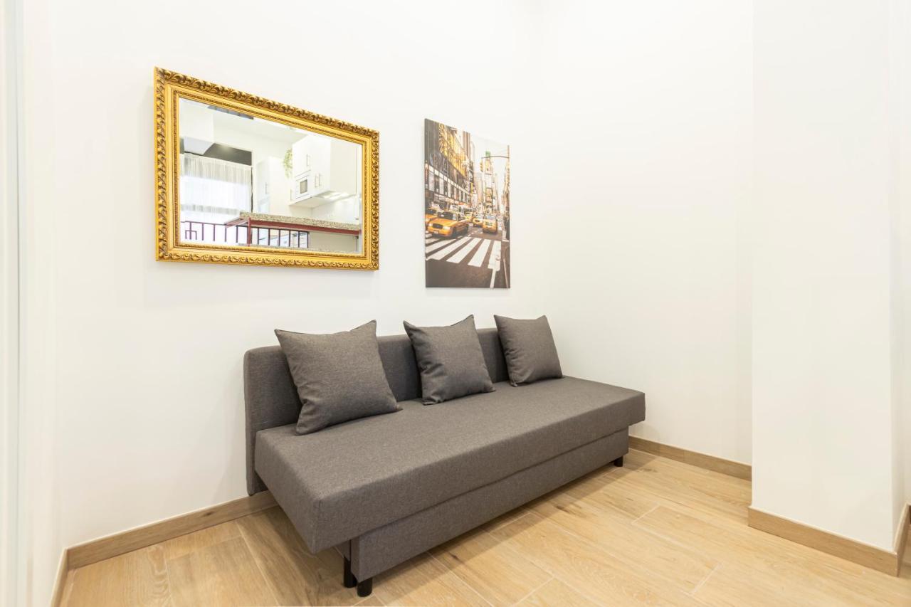 Luciente Apartment Madrid Bagian luar foto